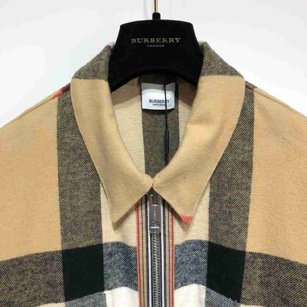 Burberry Tops BUY0028