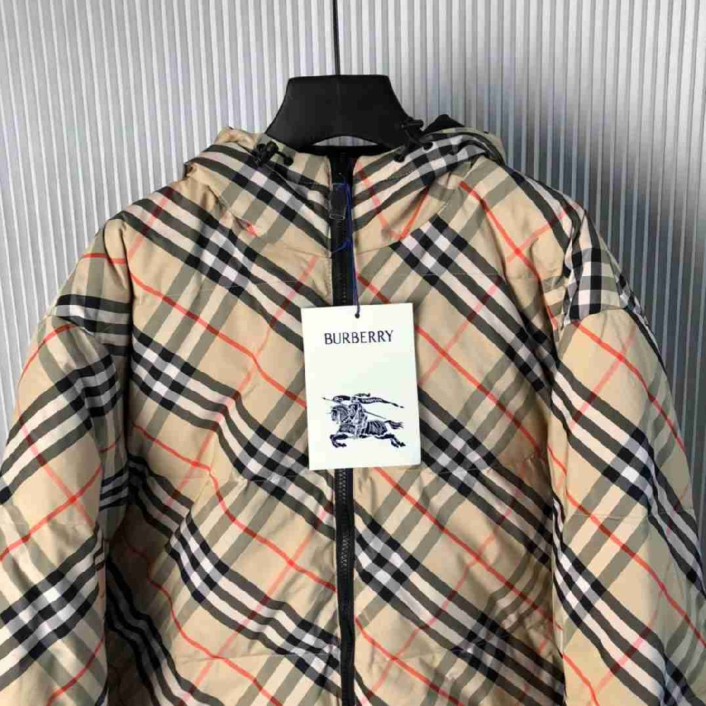 Burberry   Tops BUY0232