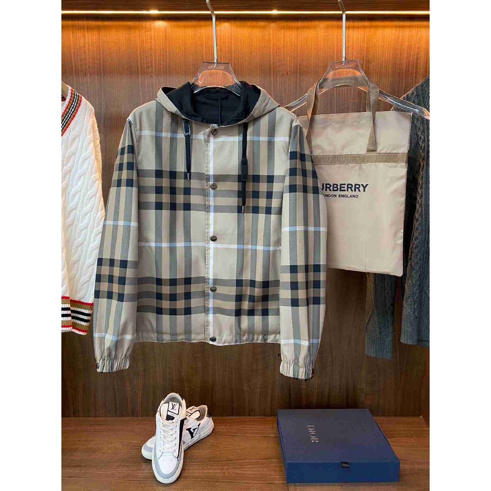 Burberry   Tops BUY0249