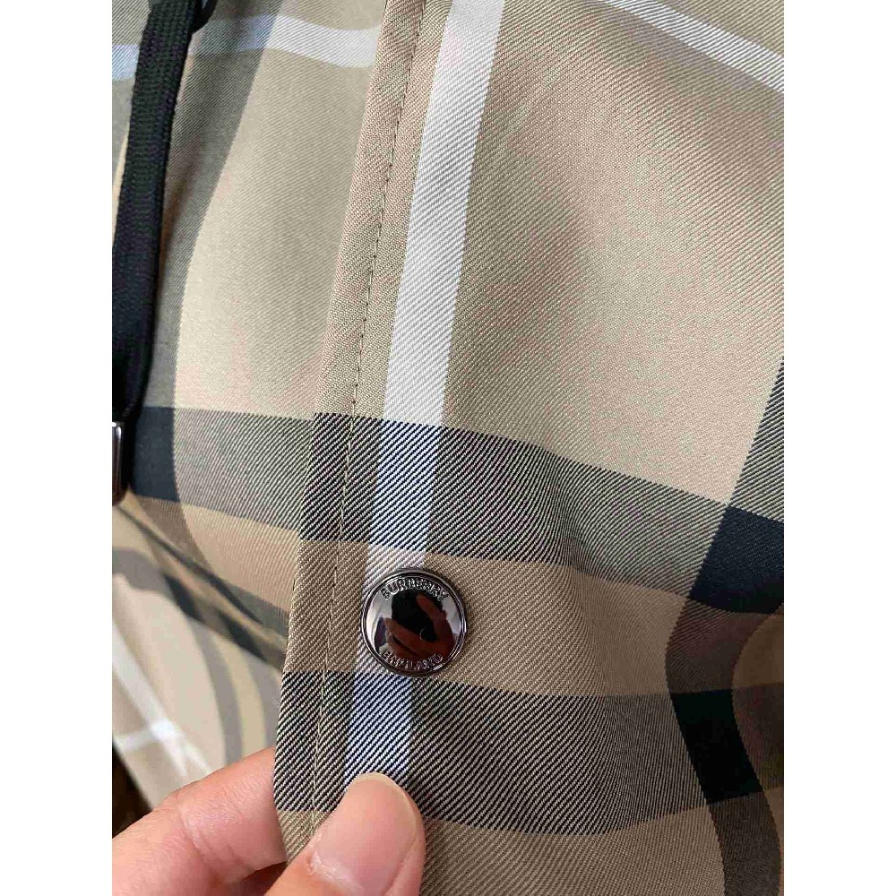 Burberry   Tops BUY0249