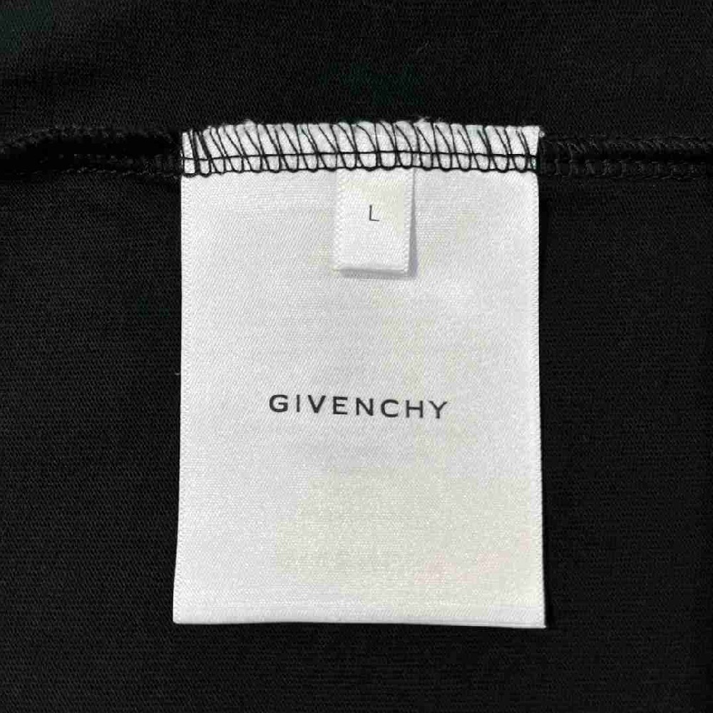 Givenchy T-shirt GVY0005