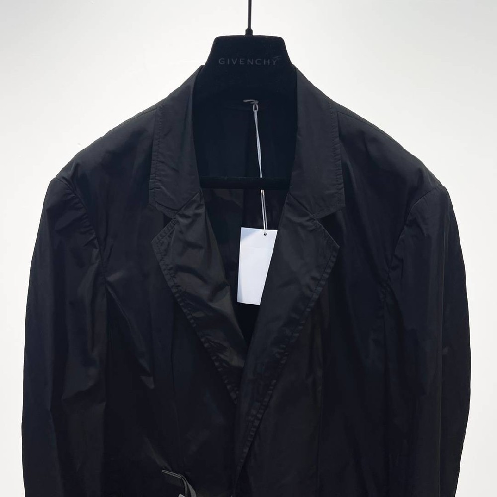 Givenchy Tops GVY0012