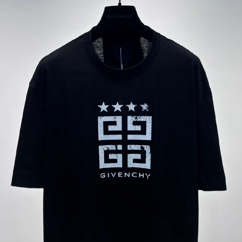 Givenchy T-shirt GVY0033