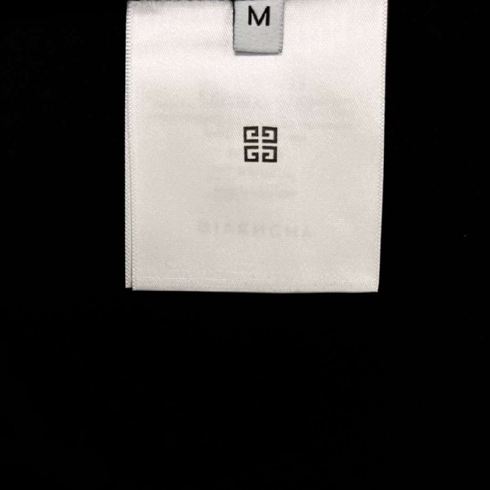 Givenchy T-shirt GVY0033