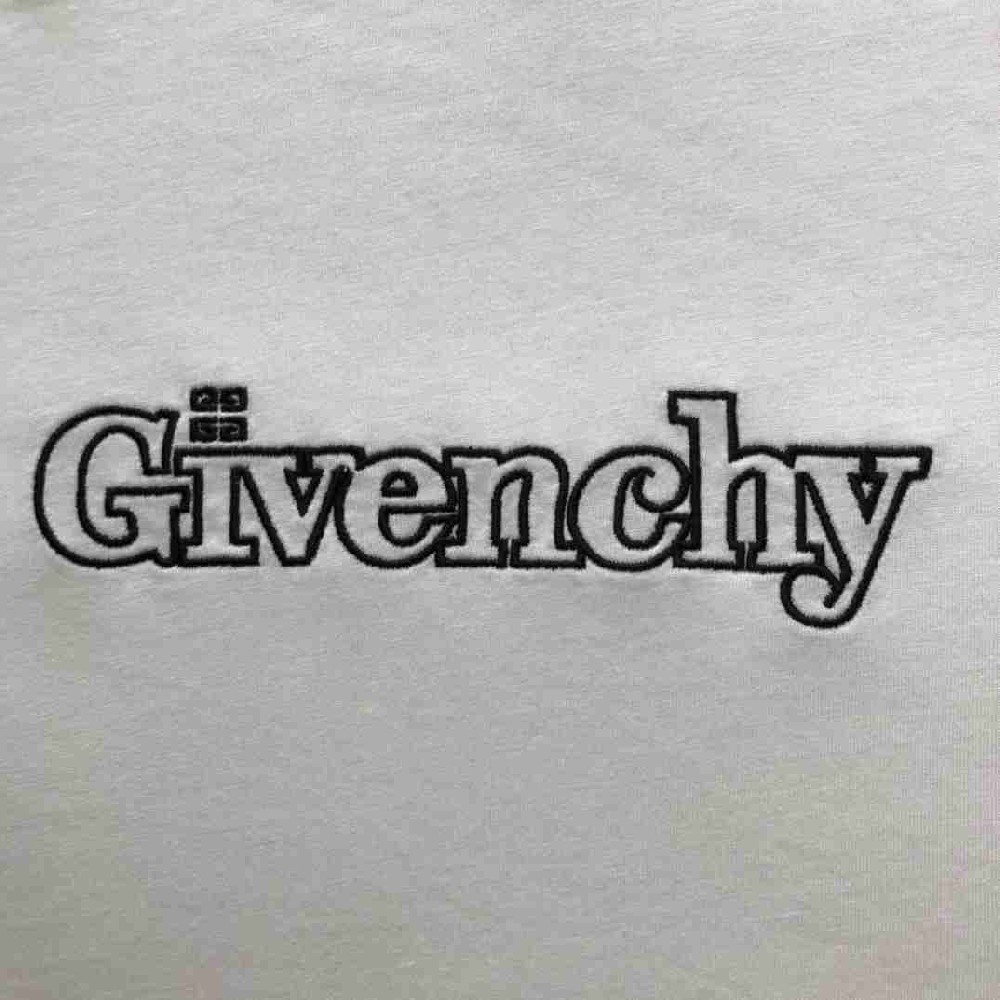 Givenchy T-shirt GVY0050