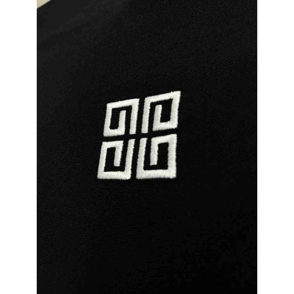 Givenchy  T-shirt GVY0070 (sale)