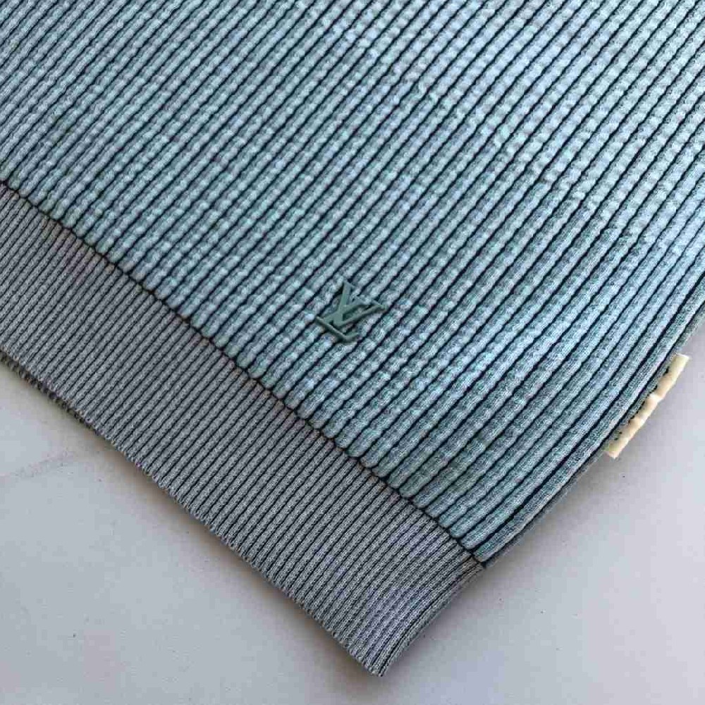 Louis Vuitton Tops LVY0429