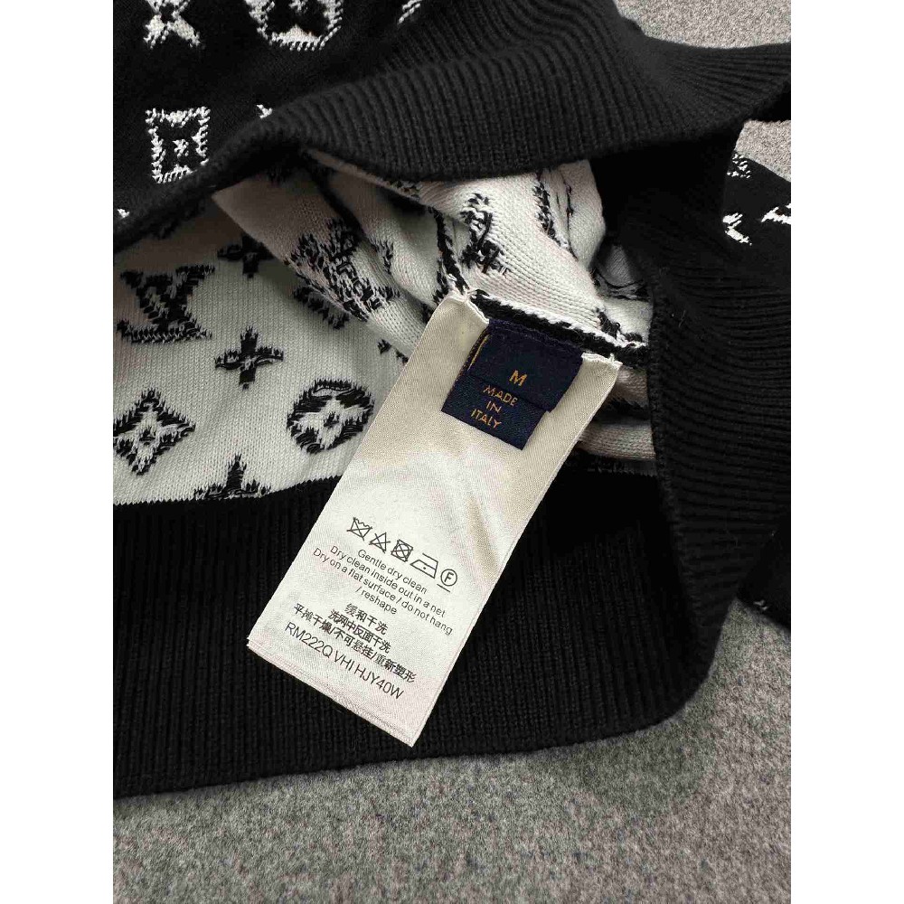 Louis Vuitton Tops LVY0454