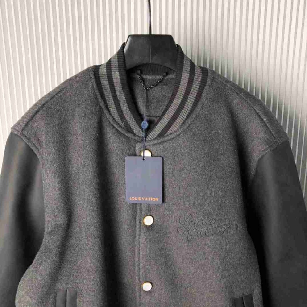 Louis Vuitton Tops LVY0471