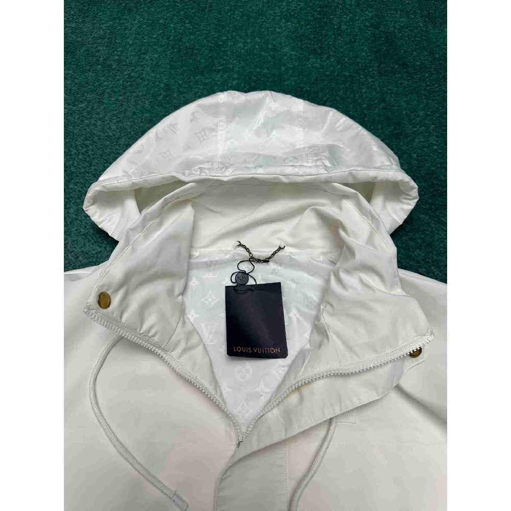 Louis Vuitton Tops LVY0570