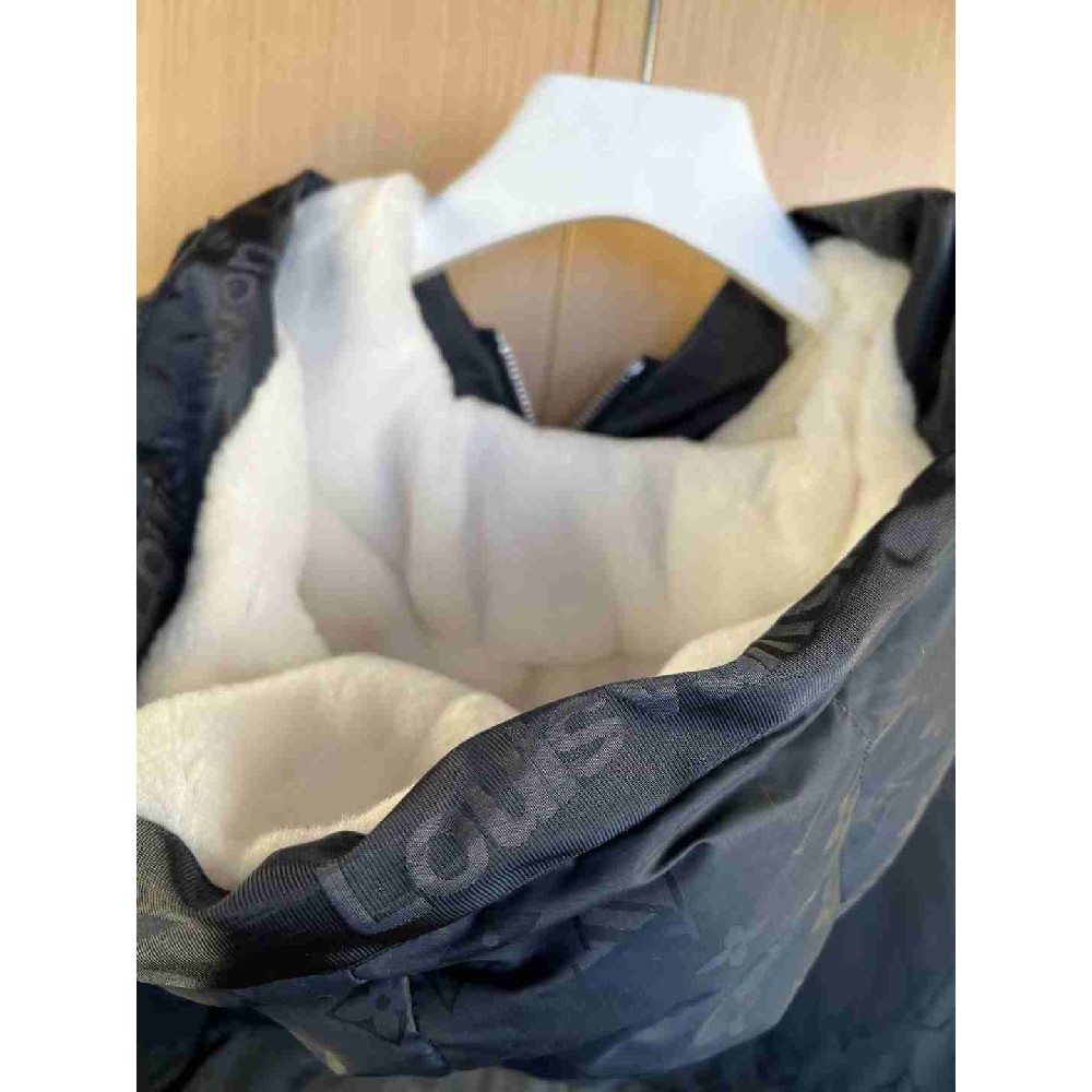 Louis Vuitton Tops LVY0622