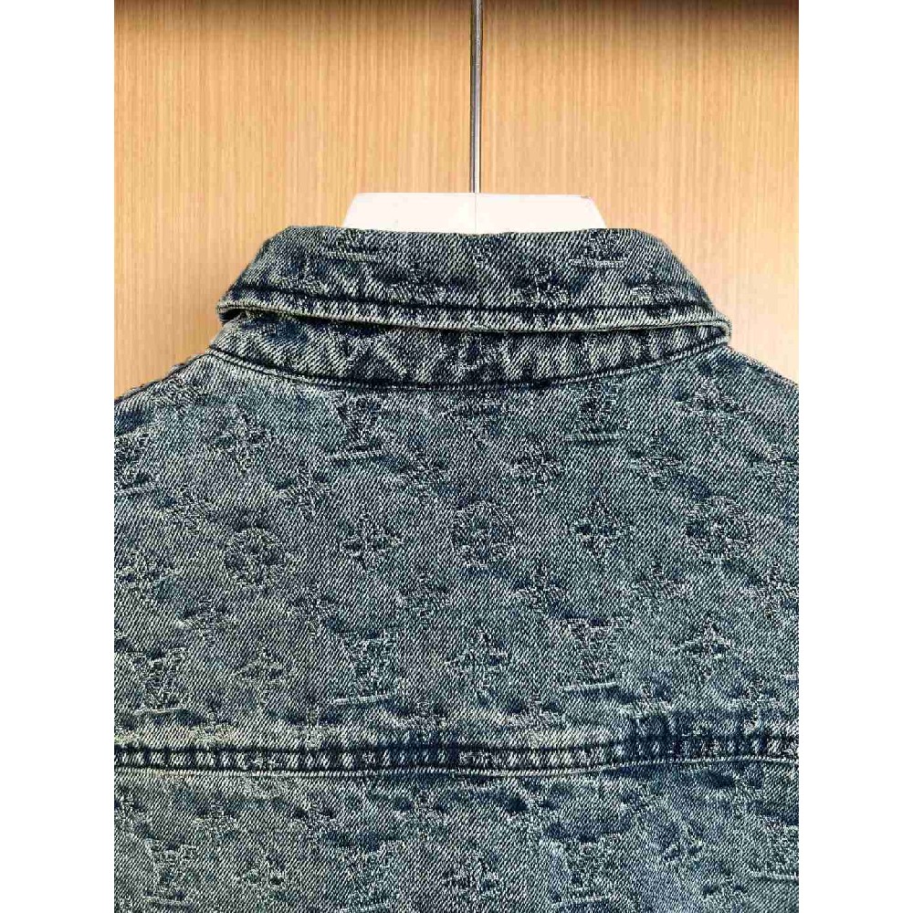 Louis Vuitton Tops LVY0623