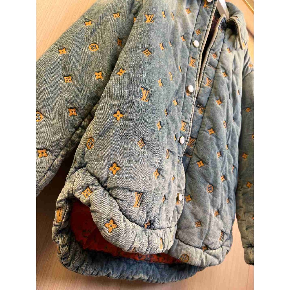 Louis Vuitton Tops LVY0624