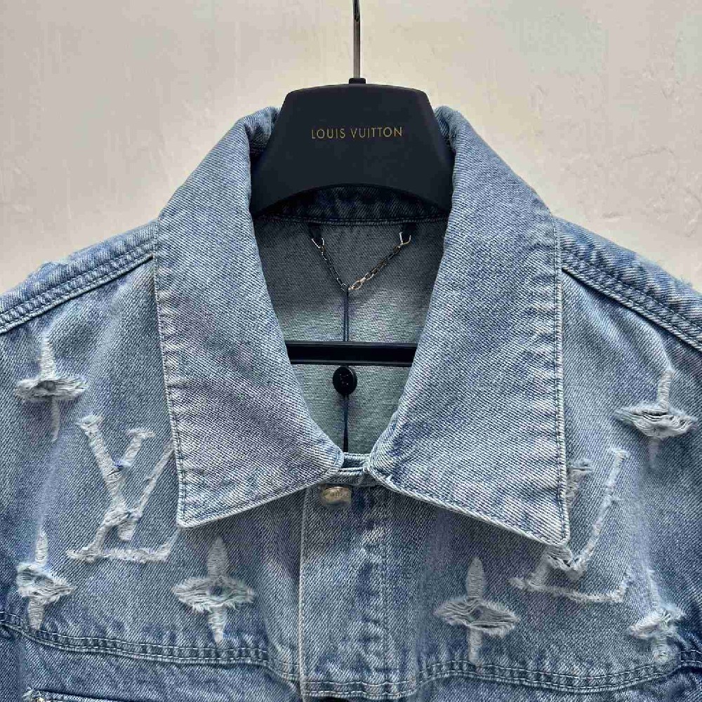 Louis Vuitton Tops LVY0631