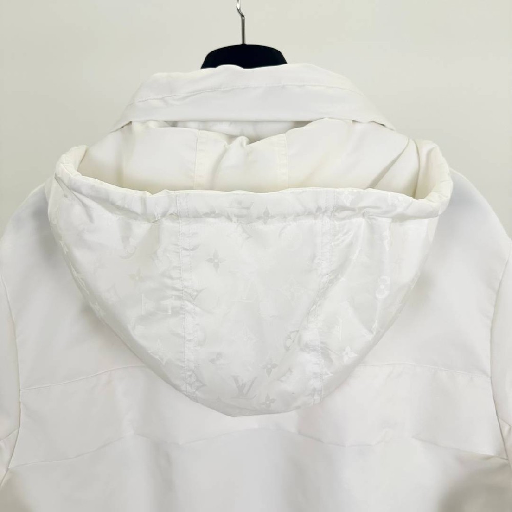 Louis Vuitton Tops LVY0637