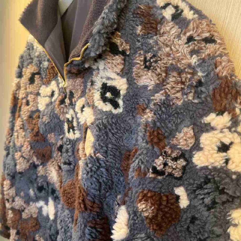 Louis Vuitton Tops LVY0638