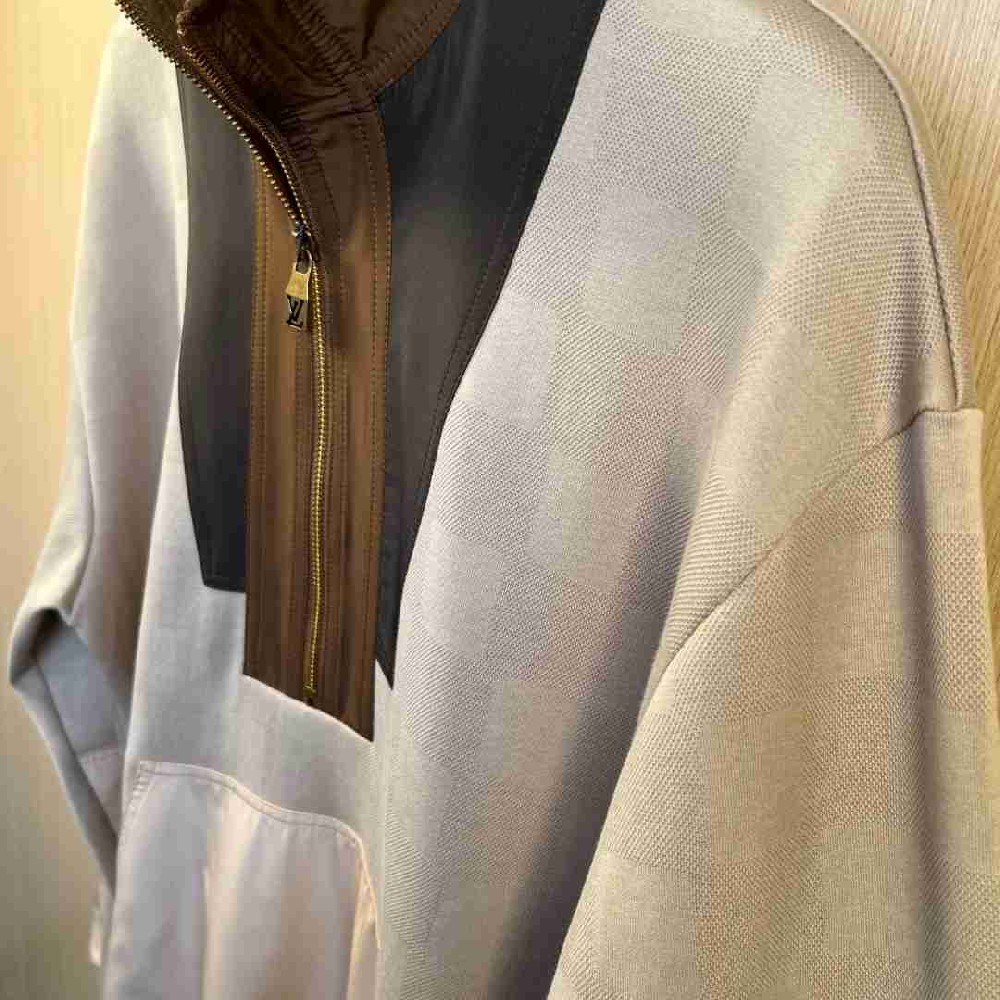 Louis Vuitton Tops LVY0643