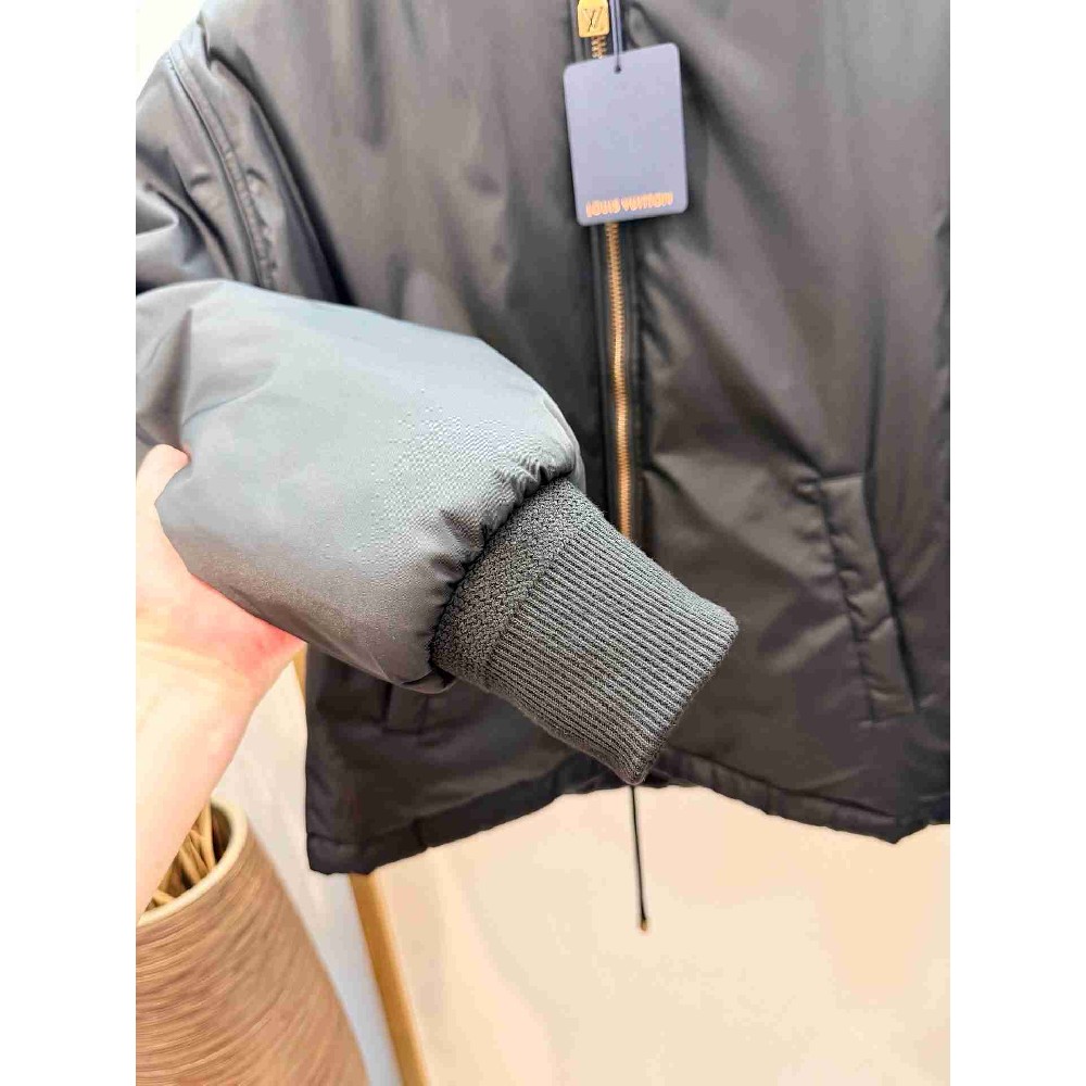 Louis   Vuitton Tops LVY0700