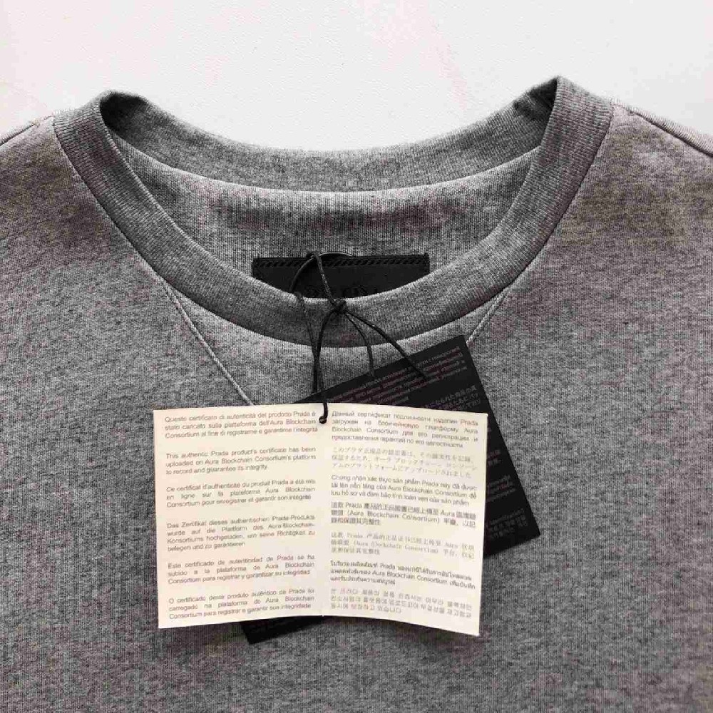 Prada  T Shirt PAY0240