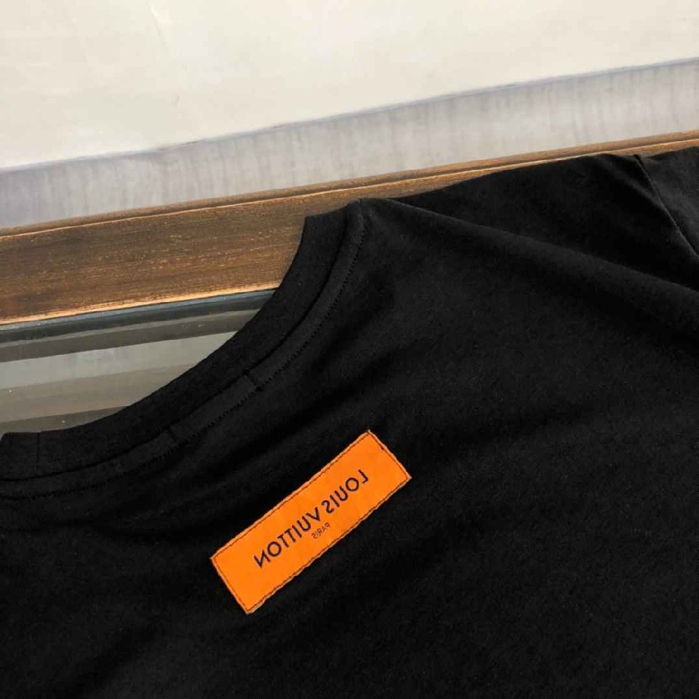 Louis Vuitton T-shirt (sale) TJY0013