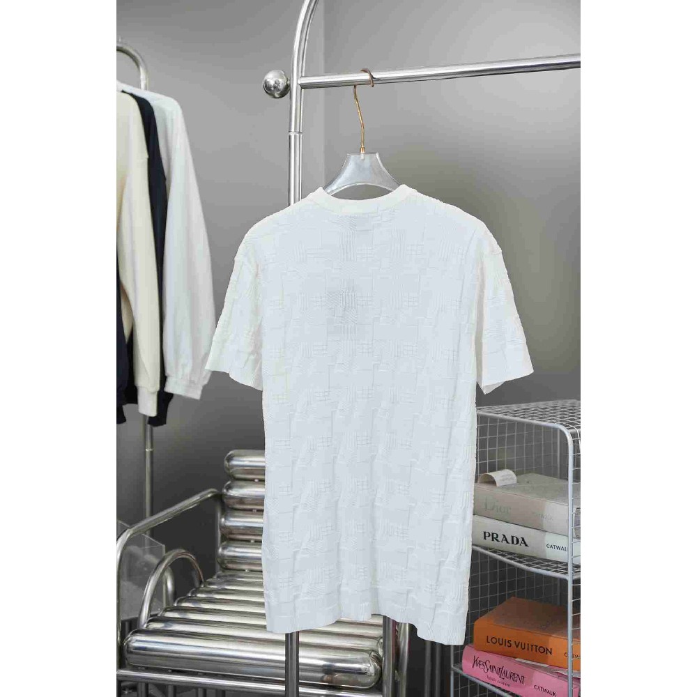 Louis Vuitton T-shirt (sale) TJY0223