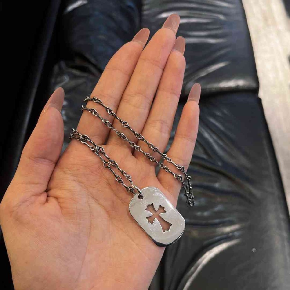 Ch*0me He**ts necklace (silver s925)