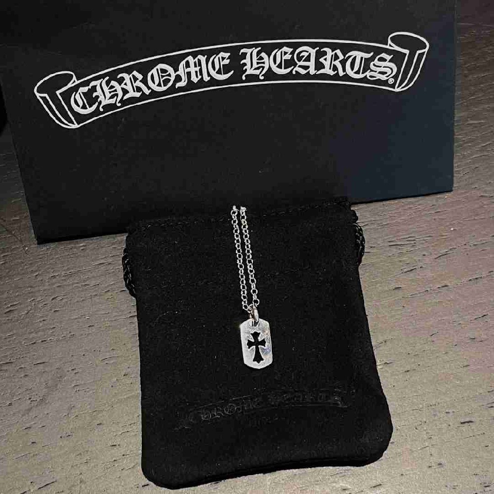 Ch*0me He**ts necklace (silver s925)