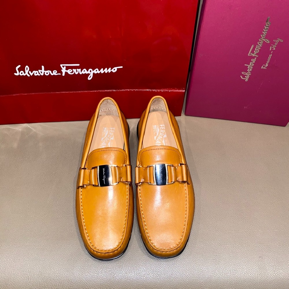 Salvatore Ferragamo SF0018