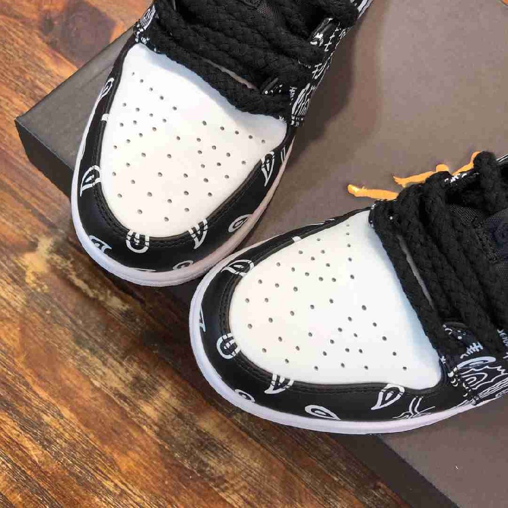 ‌Air Jordan AJ0114