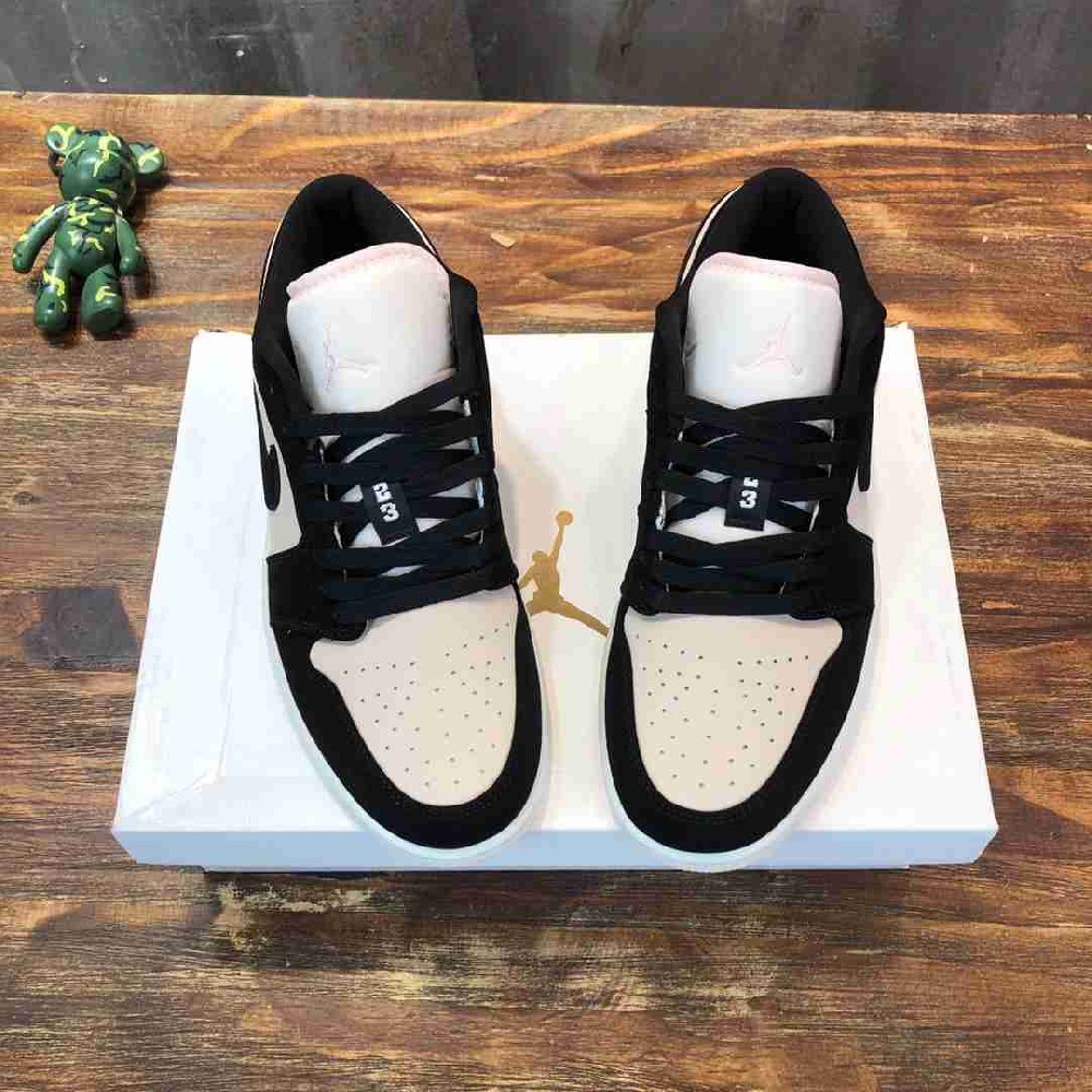 ‌Air Jordan AJ0119