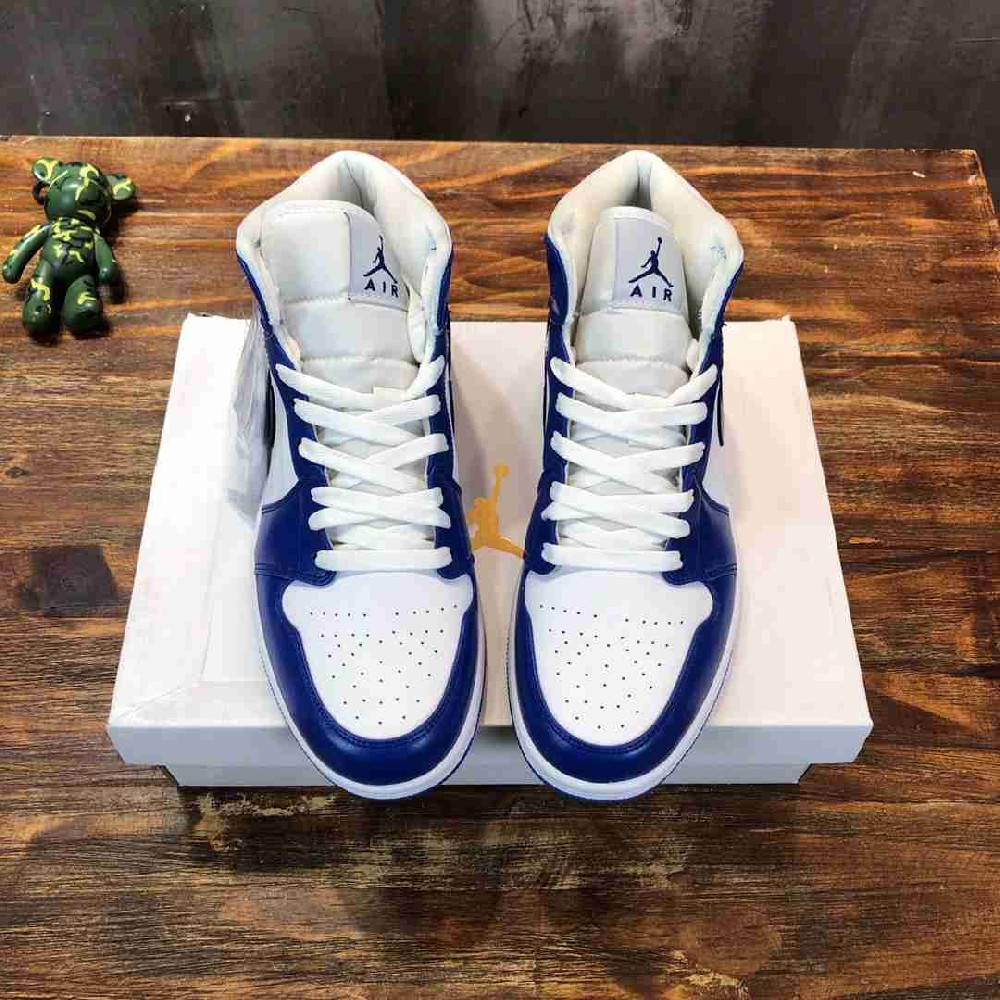 ‌Air Jordan AJ0125