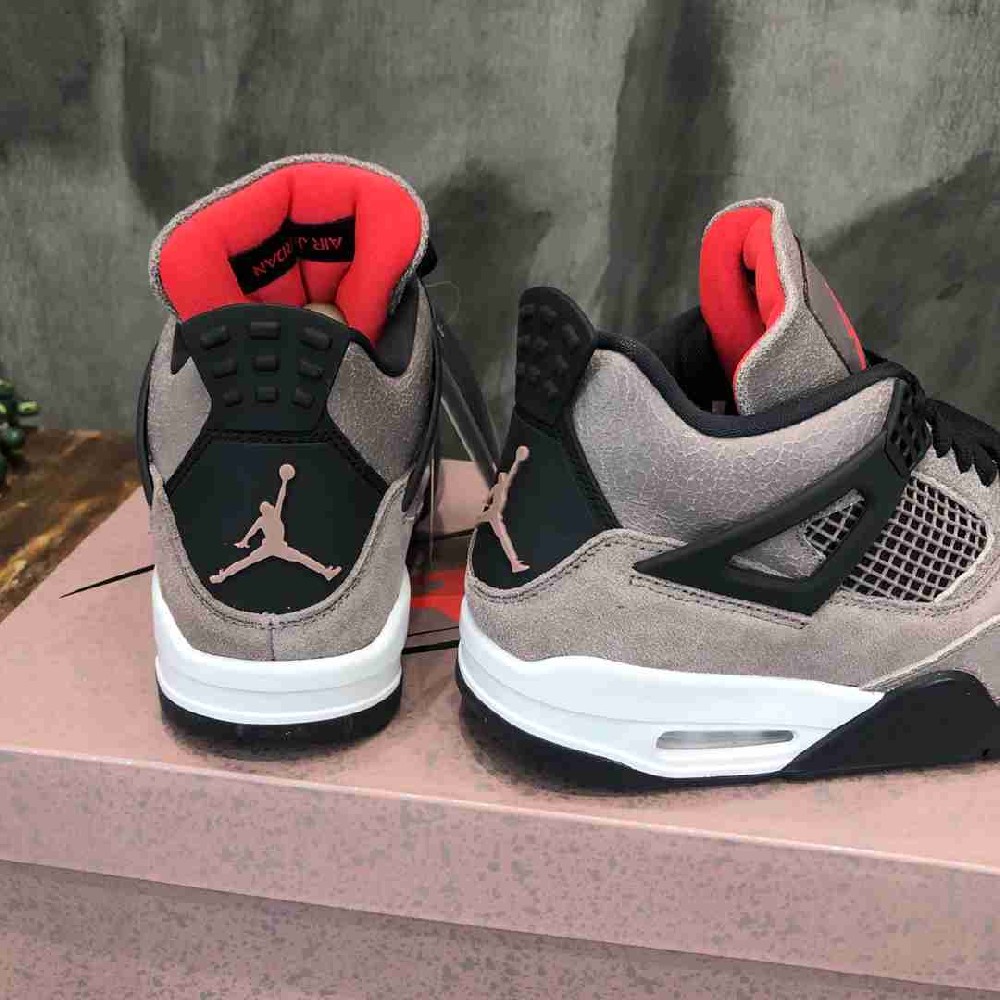 ‌Air Jordan AJ0157