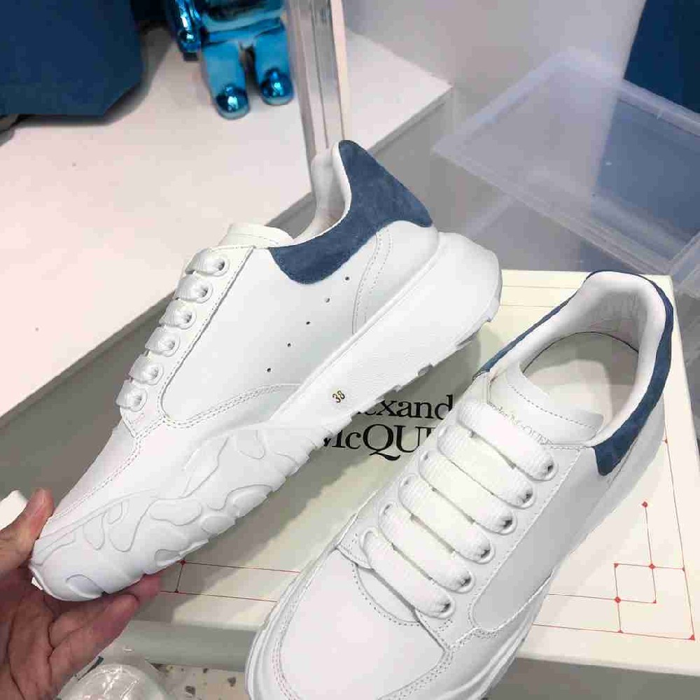 Alexander McQueen AM0051