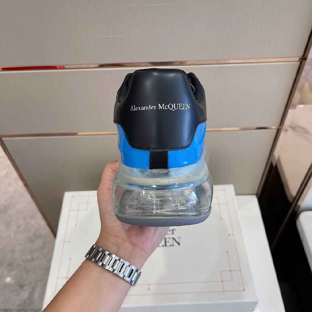 Alexander McQueen AM0068