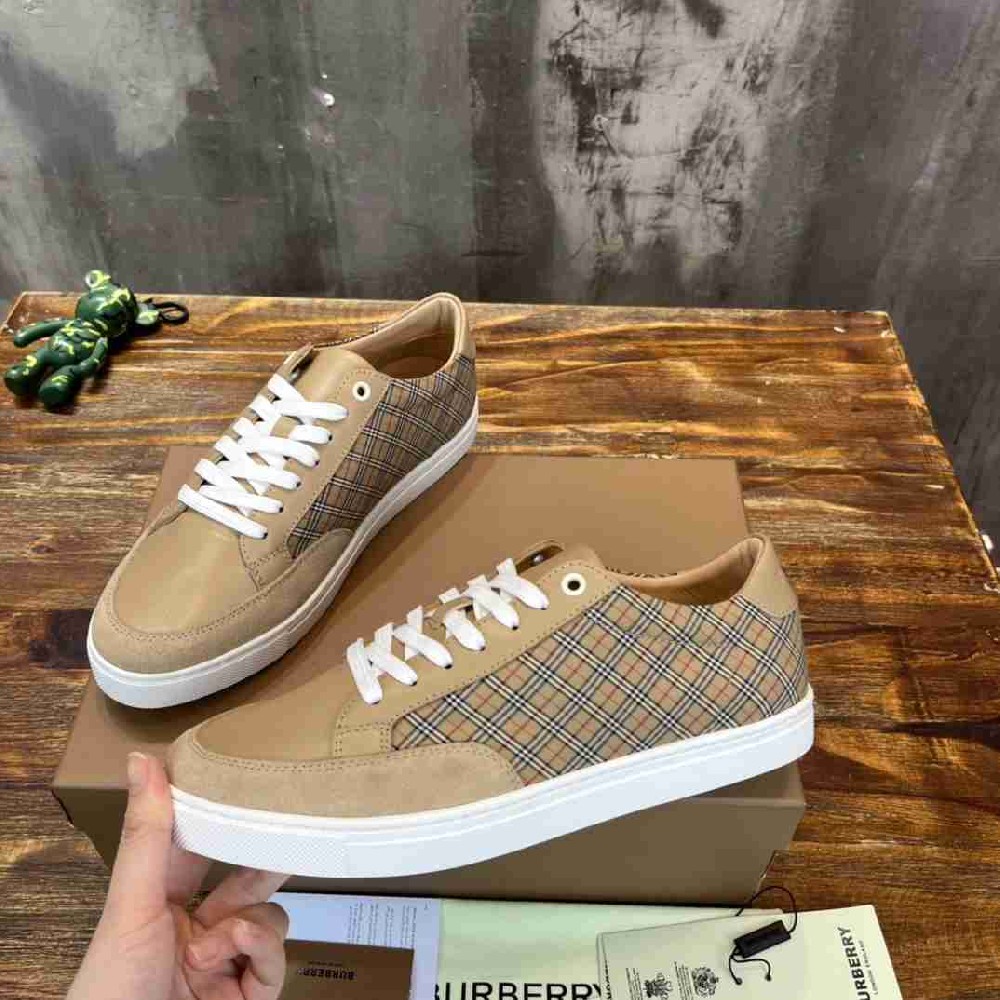 BURBERRY BU0029