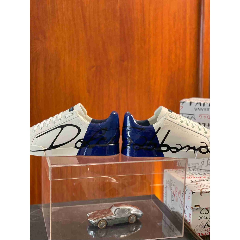 DOLOE&GABBANA DG0077