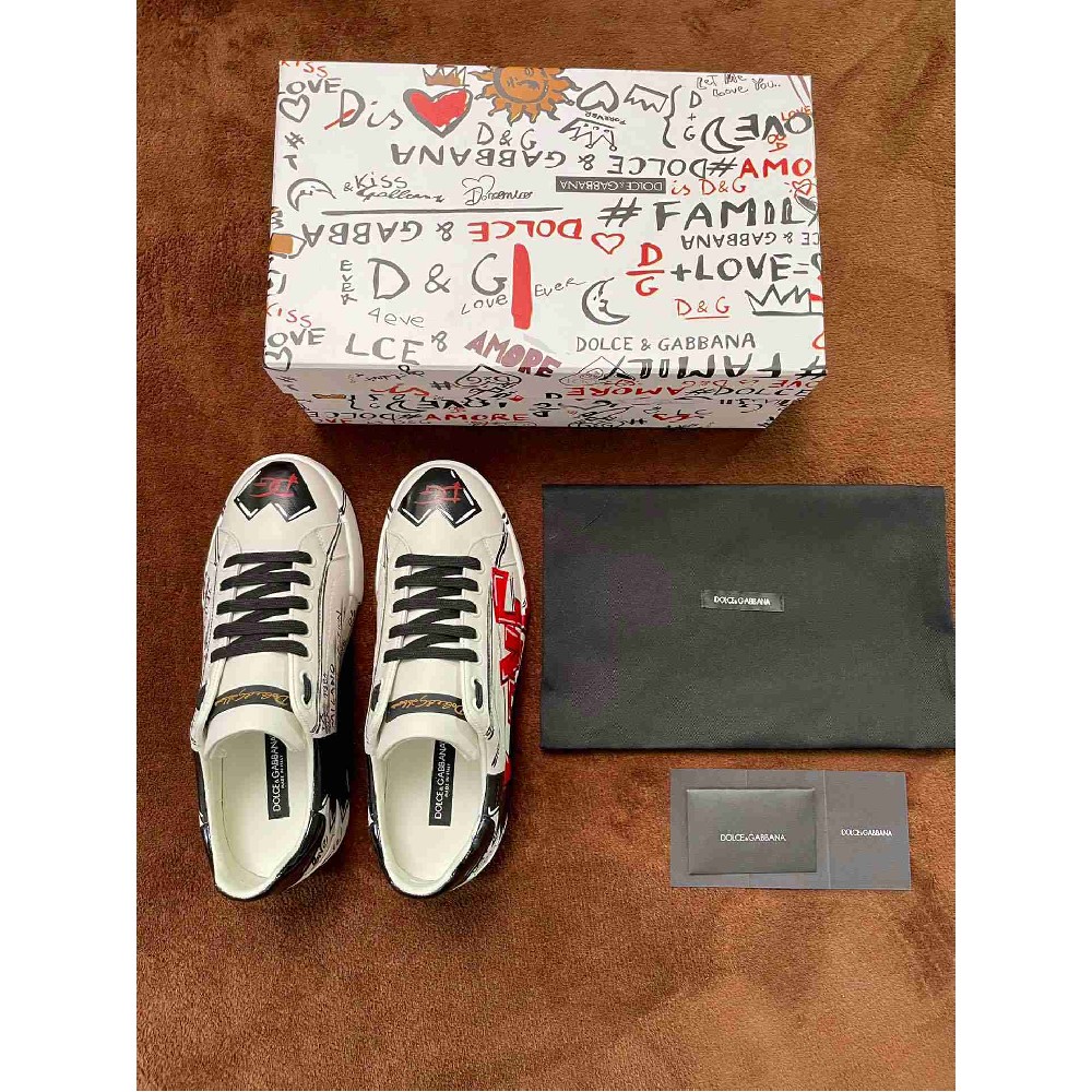 DOLOE&GABBANA DG0083