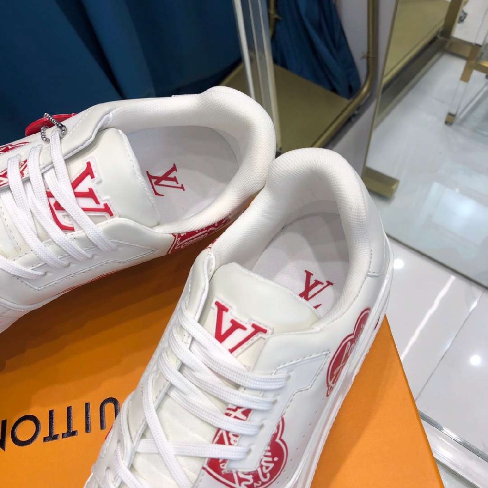 LV sneakers LU0148