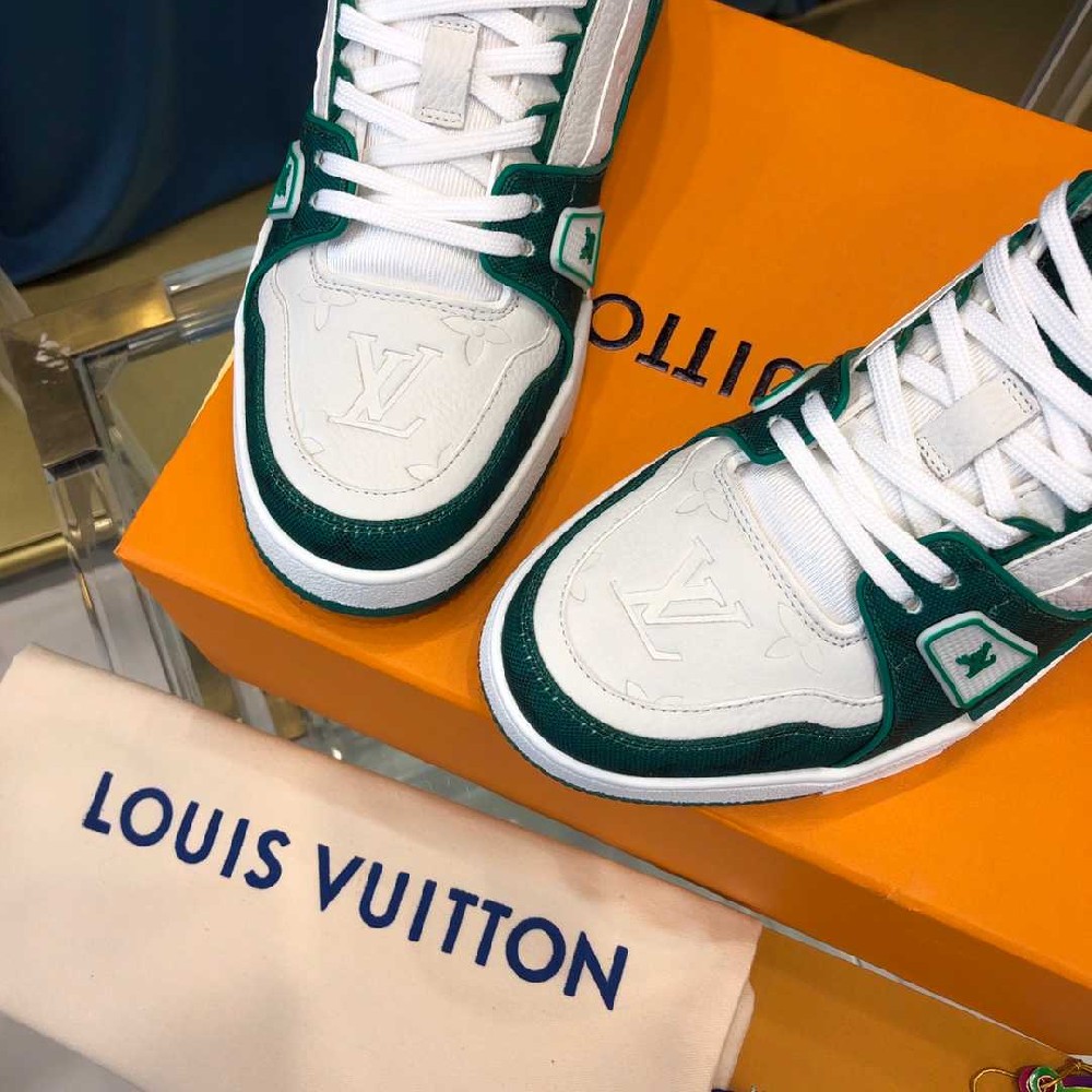 LV sneakers LU0168