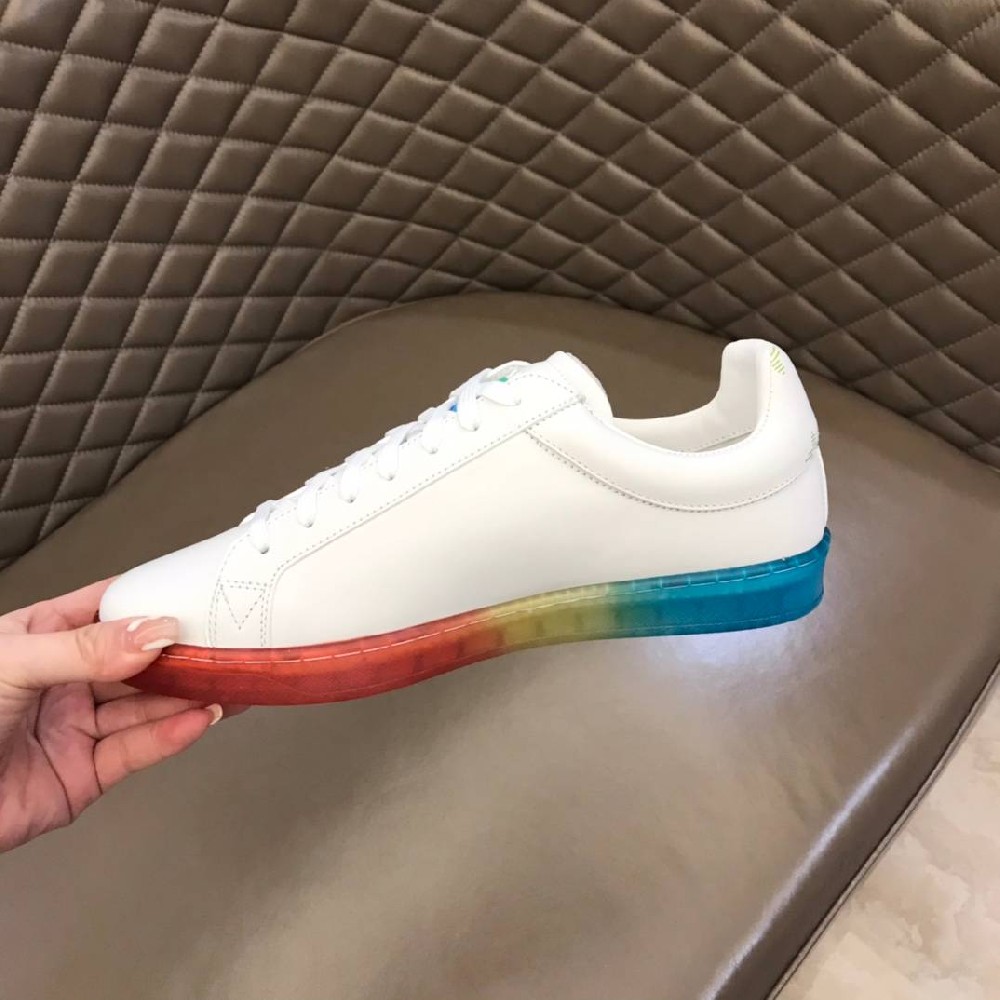 LV sneakers LU0193