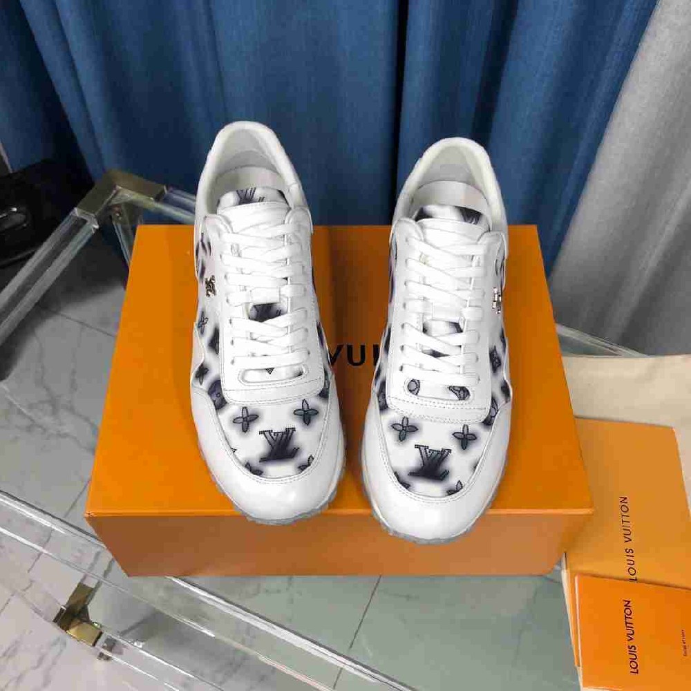 LV sneakers LU0210
