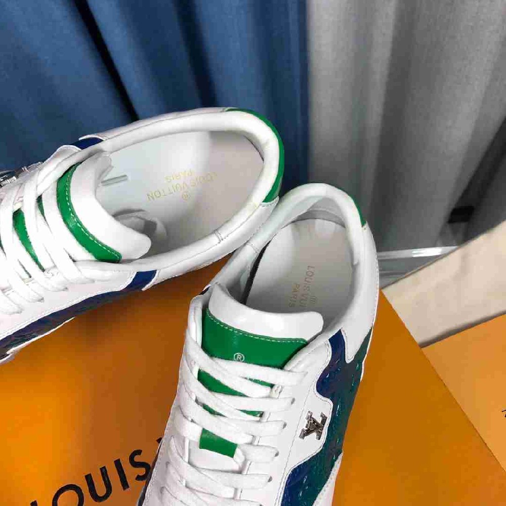 LV sneakers LU0212