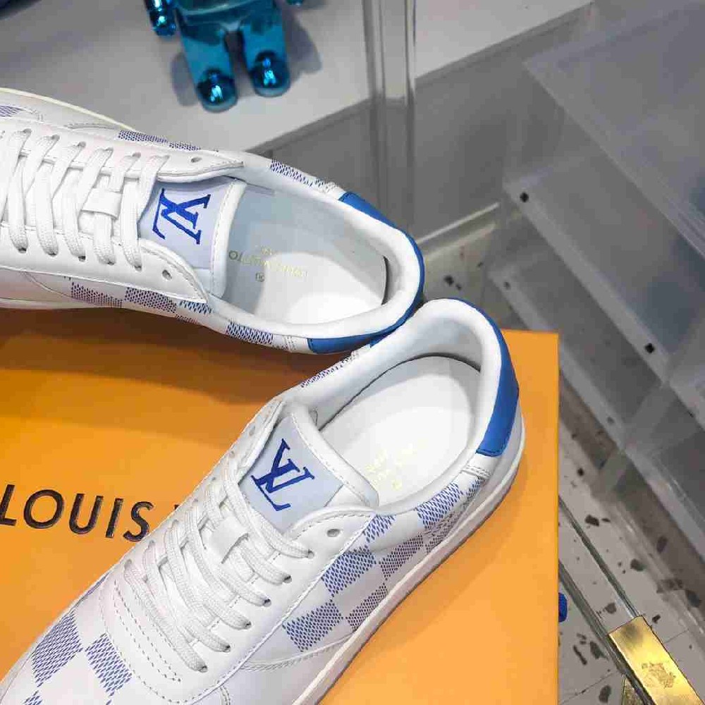 LV sneakers LU0237
