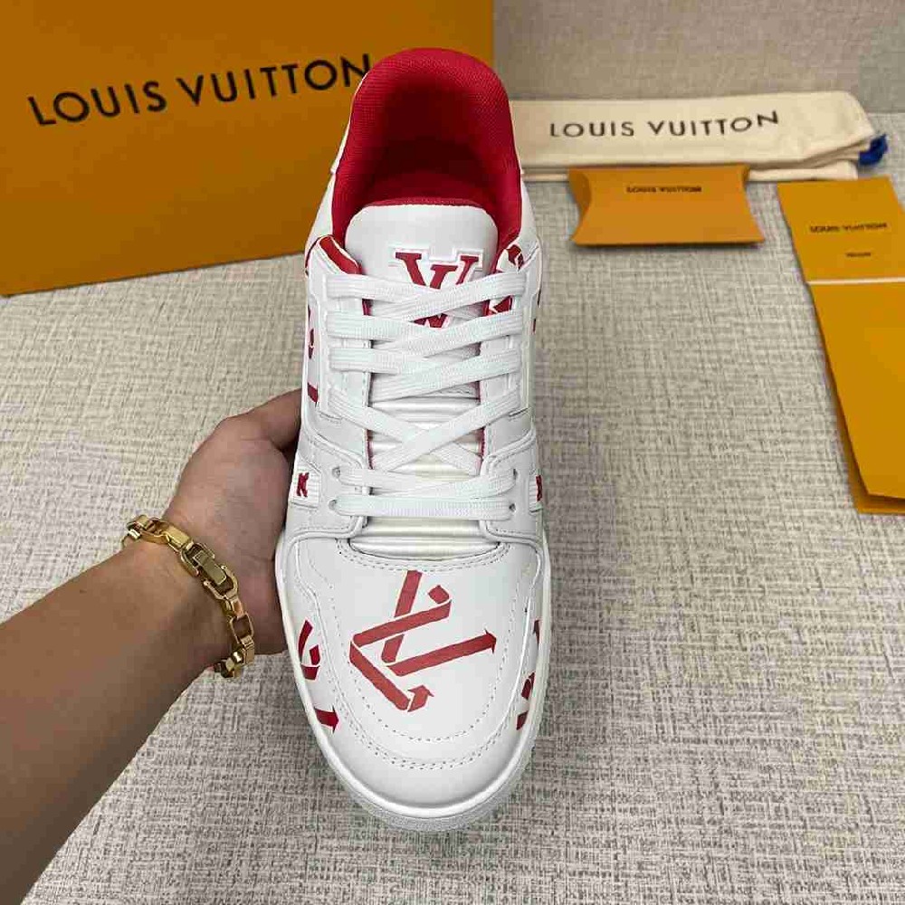 LV sneakers LU0293