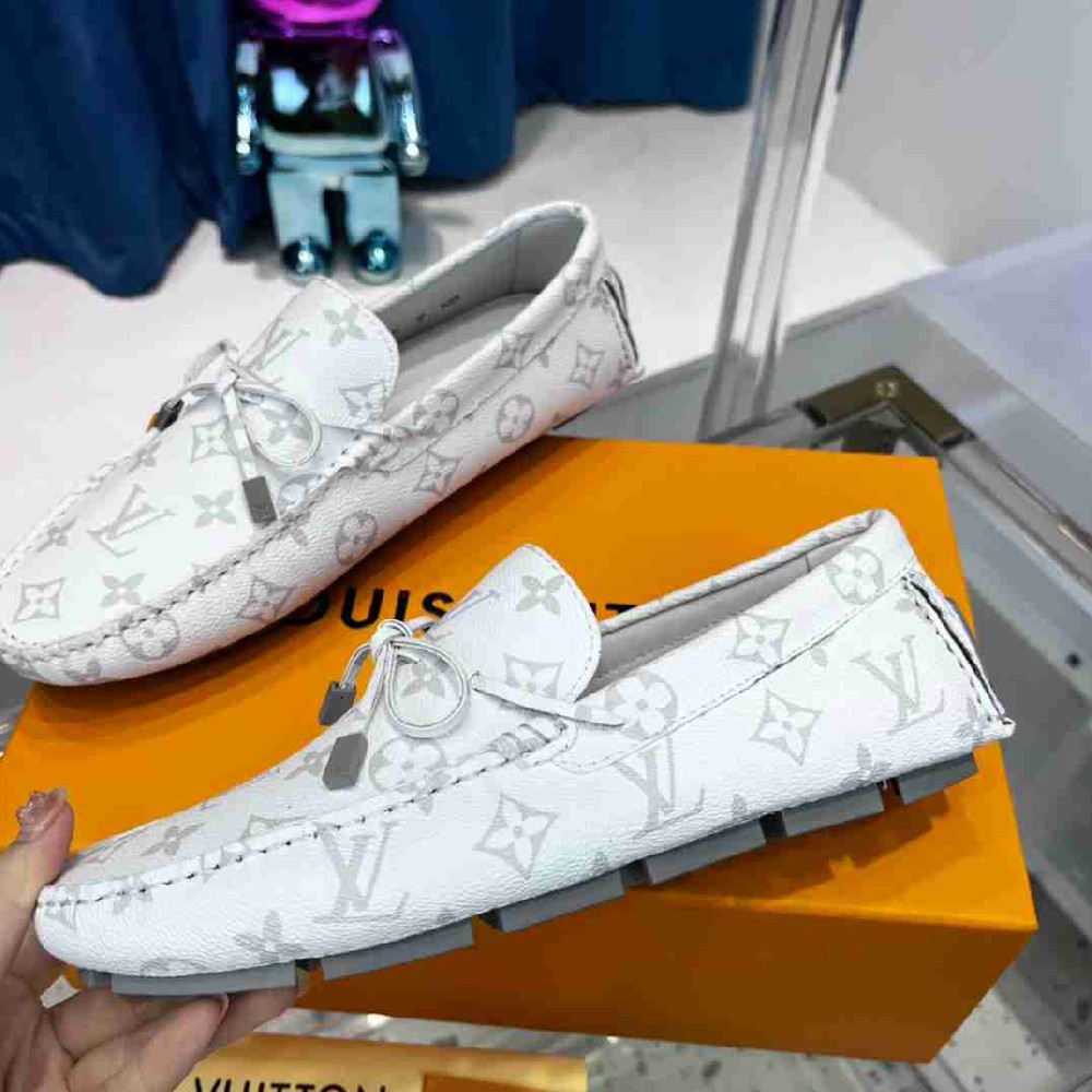 LV   sneakers LU0304