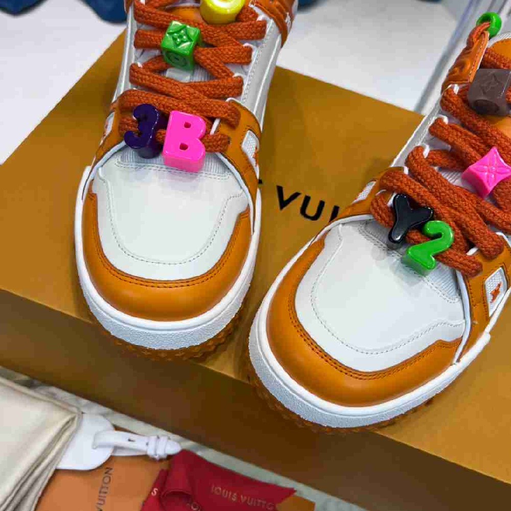 LV   sneakers LU0308