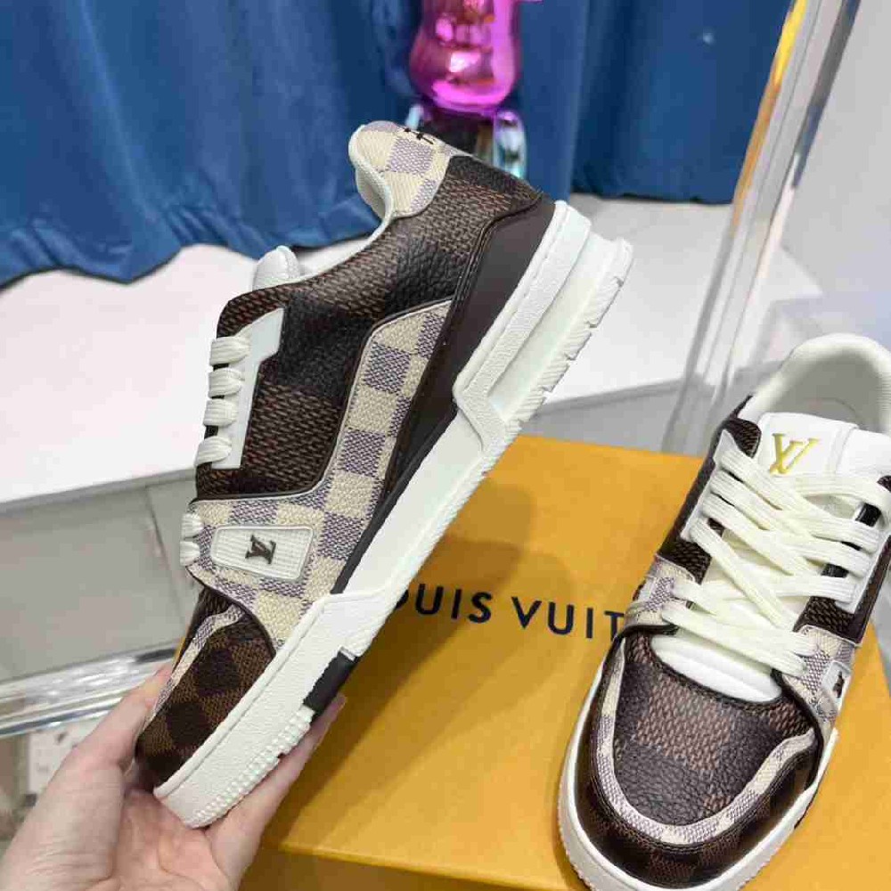 LV sneakers LU0328