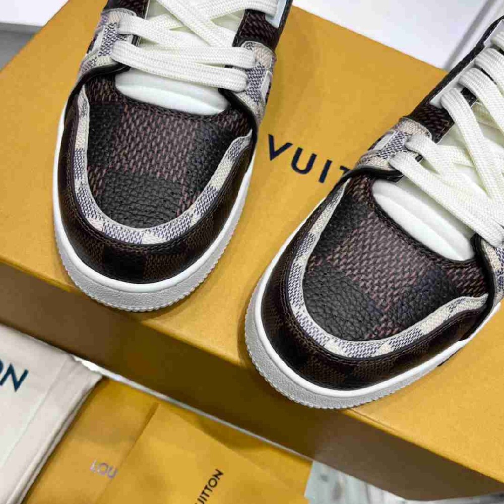 LV sneakers LU0328