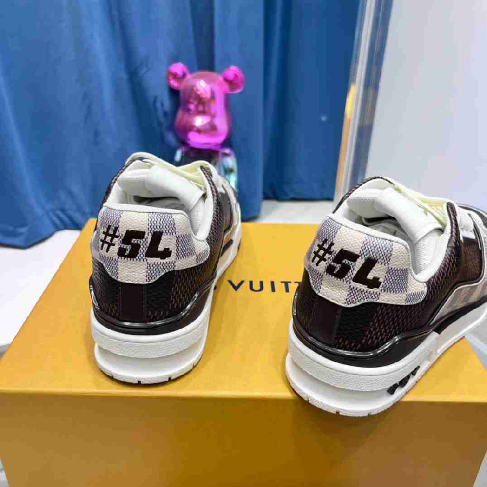 LV sneakers LU0328