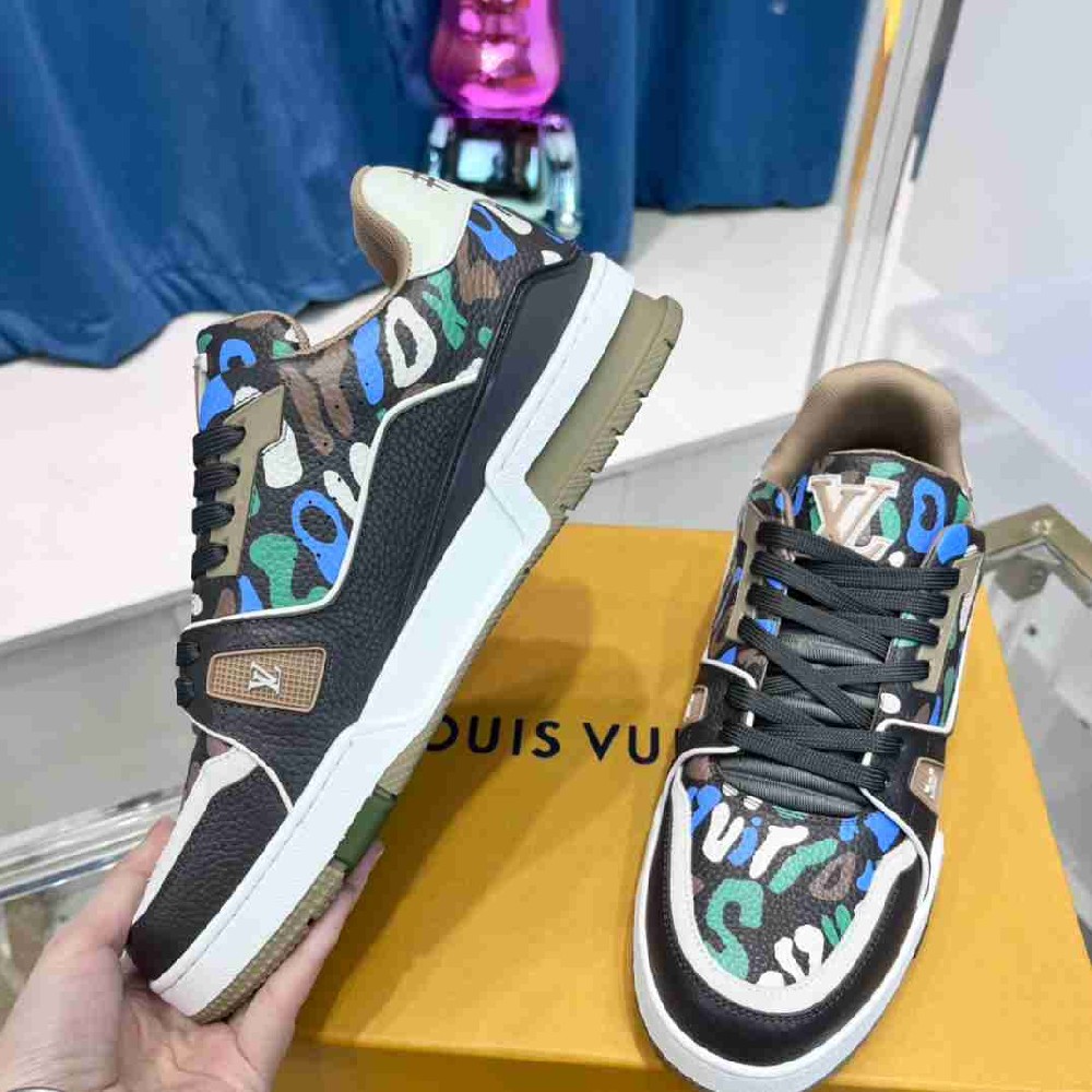 LV   sneakers LU0331